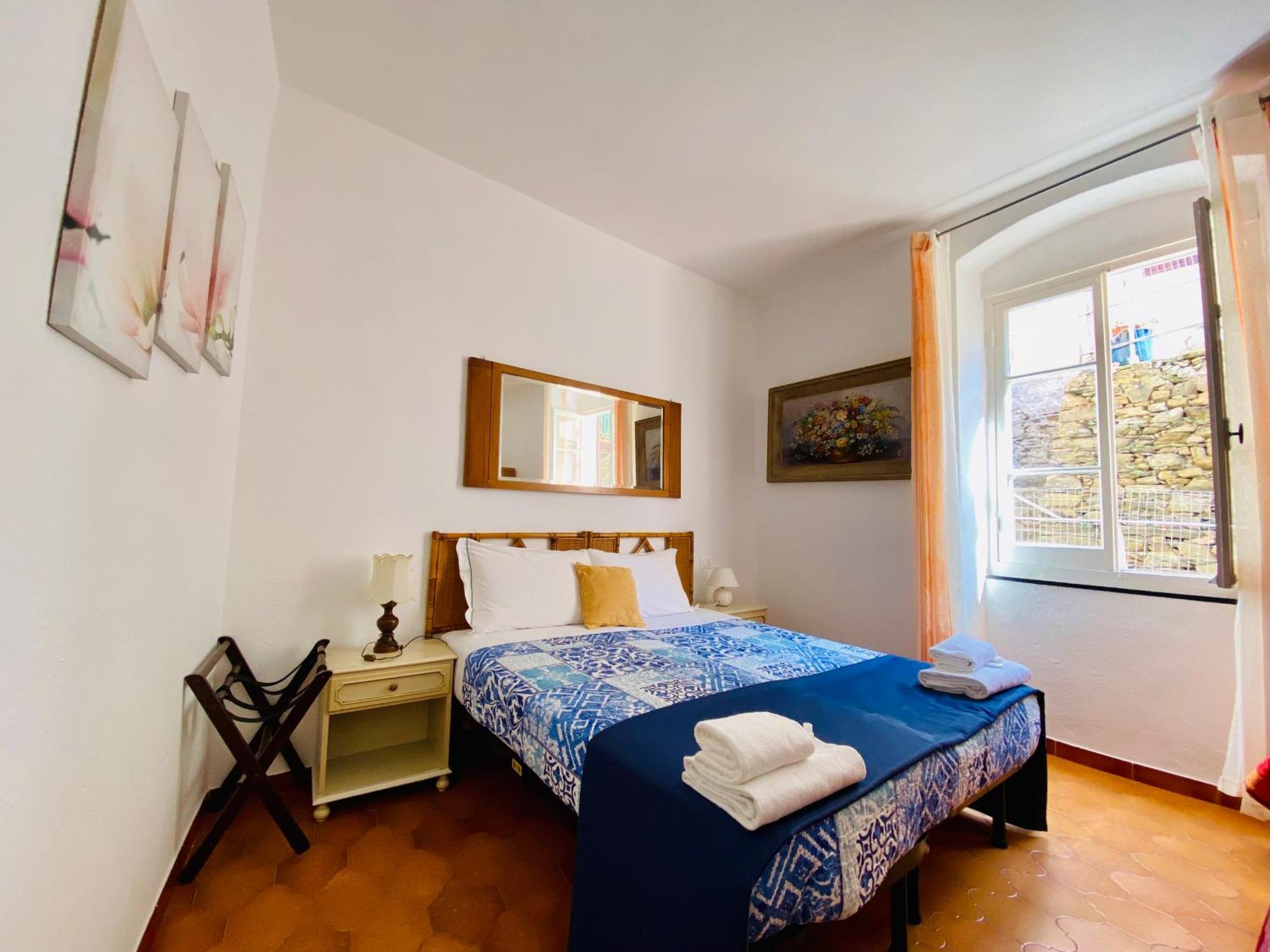 The Manarola Main Plaza Hotel Exterior photo